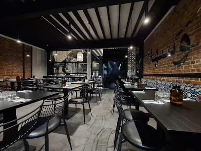 Arabesque Restaurant & Lounge